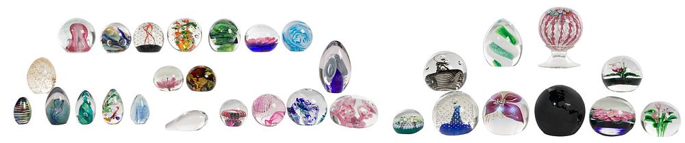 Lot 449: Paperweight Assortment