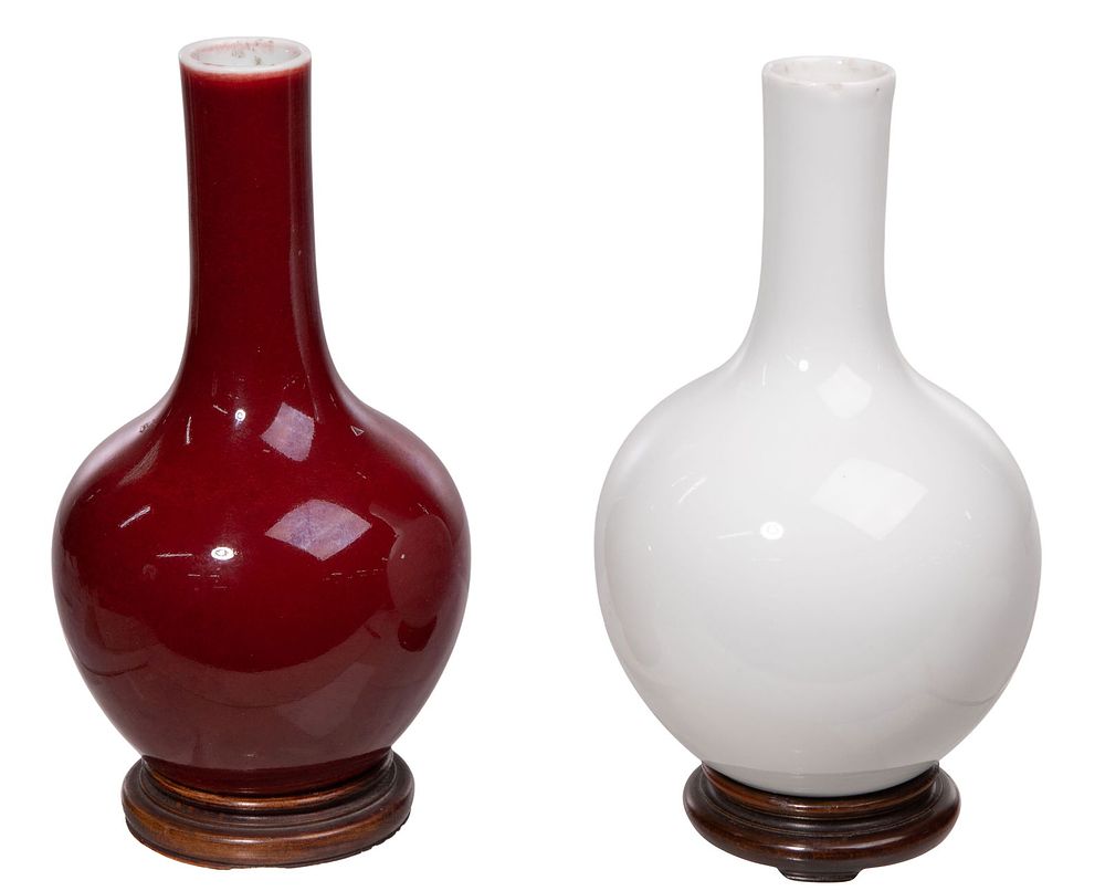 Lot 471: Chinese Porcelain Bottle Vases