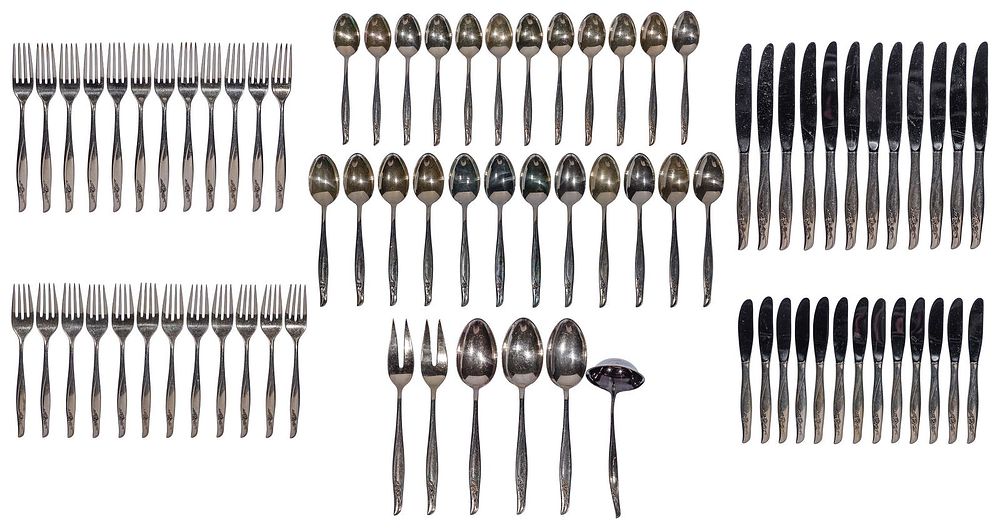 Lot 205: Gorham 'Sea Rose' Sterling Silver Flatware Service