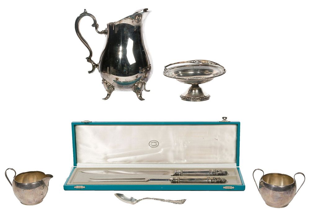 Lot 212: Georg Jensen 'Acorn' Sterling Silver Carving Set