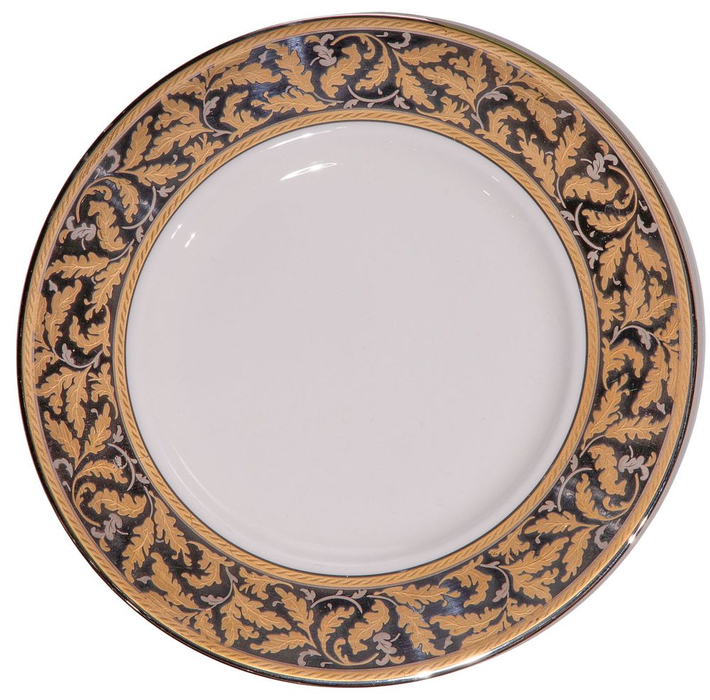 Lot 307: Lenox 'Landmark Platinum' Accent Luncheon Plate Collection