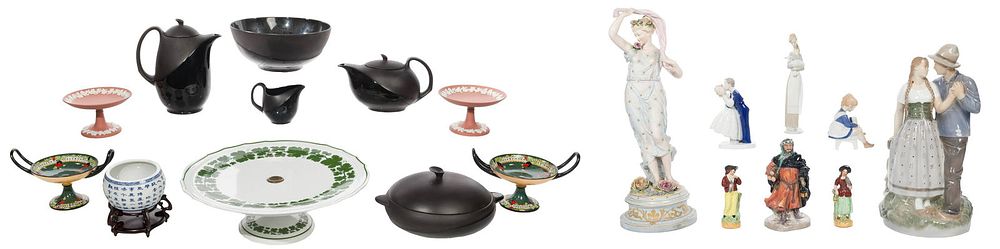 Lot 317: Porcelain Object Assortment