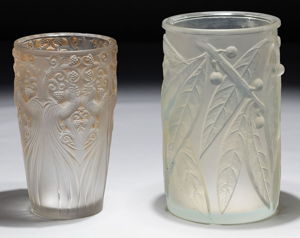Lot 397: R. Lalique Crystal 'Coqs Et Raisins' and 'Laurier' Vases