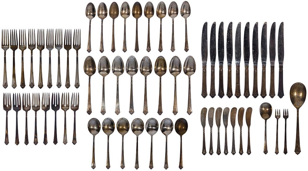 Lot 303: Royal Crest "Castle Rose" Sterling Silver Flatware
