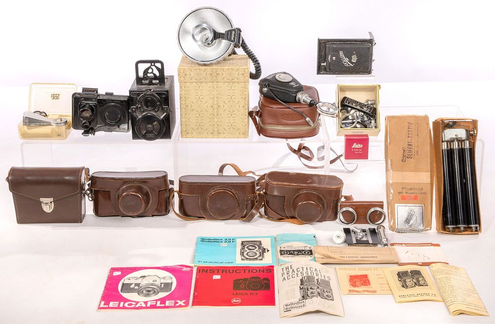 Lot 325: Camera and Accessory Assortment
