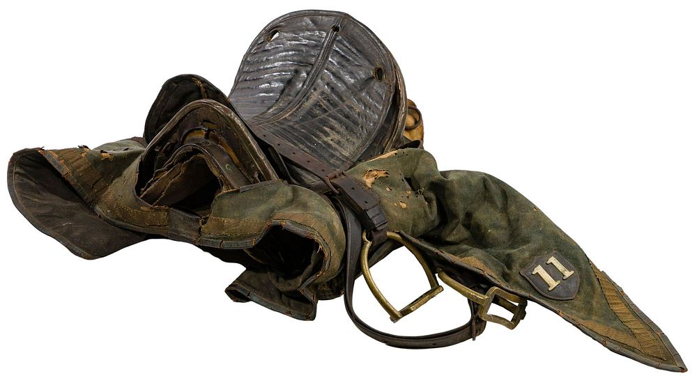 Lot 346: Military Leather Saddle and Cloth Apron