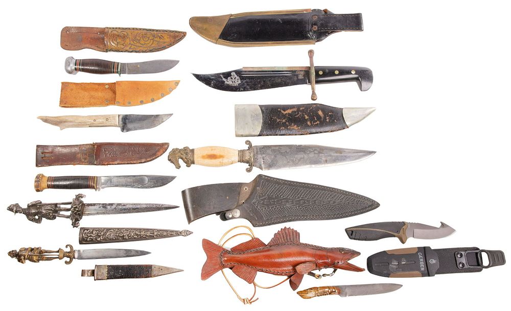 Lot 351: Knife Assortment
