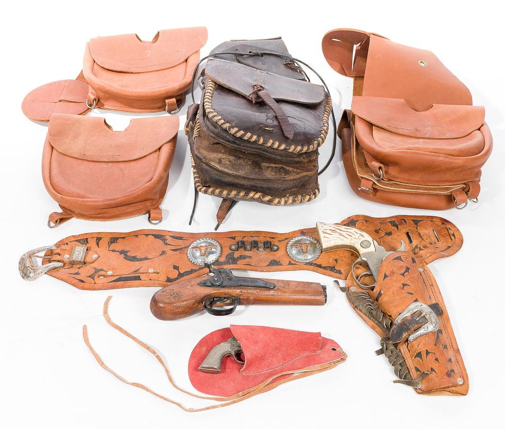 Lot 381: Saddle Bag Assortment