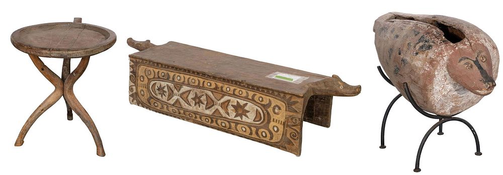 Lot 516: New Guinea Carved Wood Bench