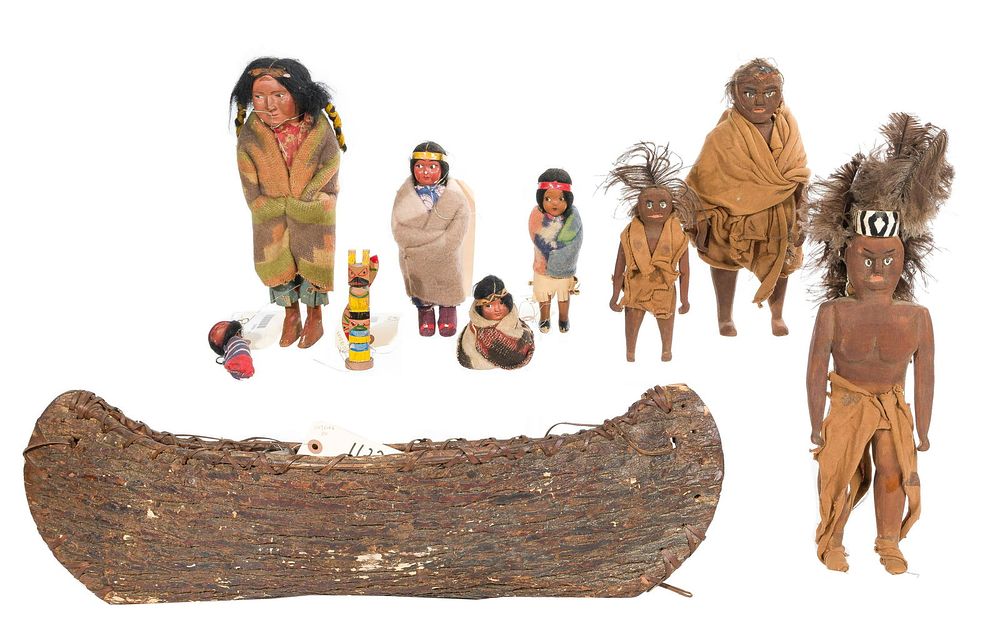 Lot 517: Native American Style Doll Assortment