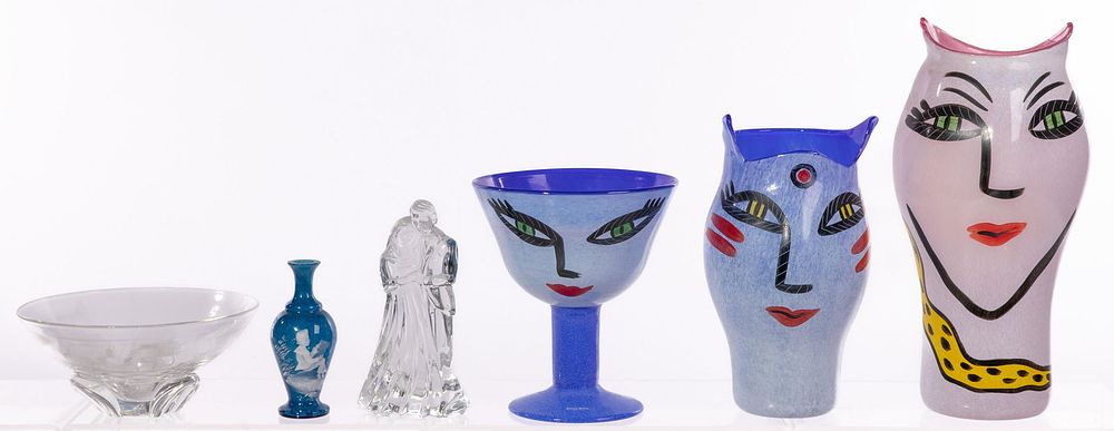 Lot 521: Art Glass Assortment