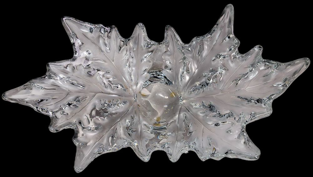 Lot 524: Lalique Crystal 'Champs Elysees' Bowl