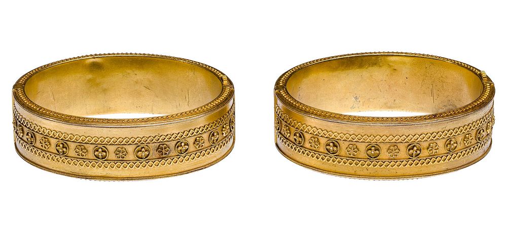 Victorian 20k Yellow Gold Bracelets 
(2) hinged bangles, having a floral design (unmarked) 