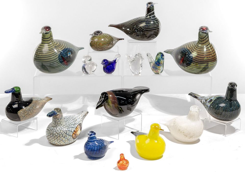 Lot 271: Oiva Toikka (Finnish, 1931-2019) for Nuutajarvi Glass Bird Assortment