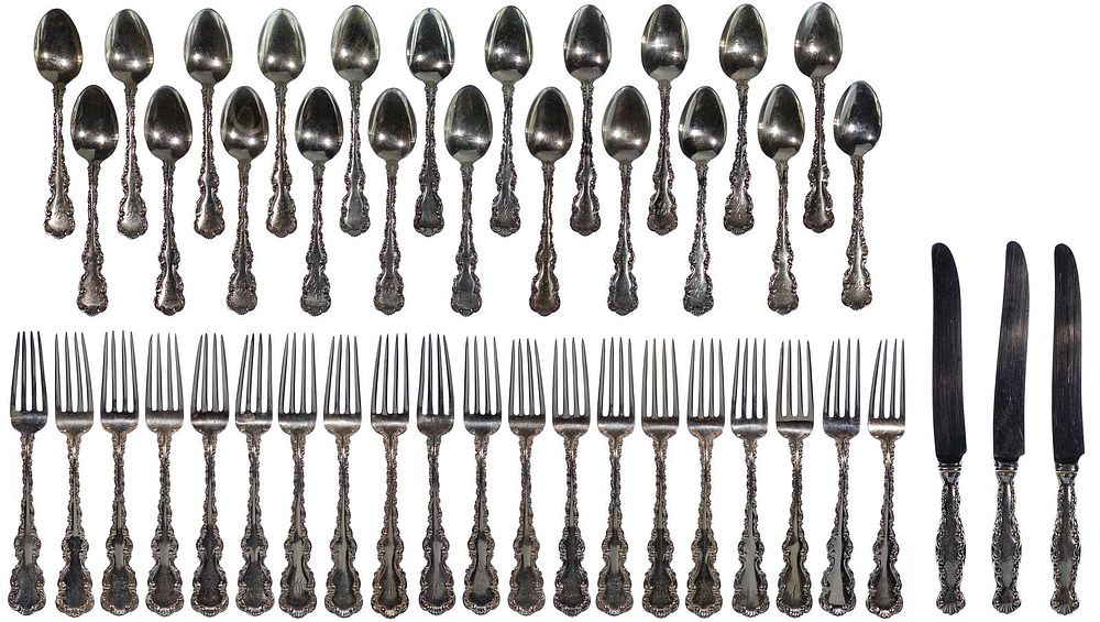 Lot 186: Whiting Manufacturing Co. 'Louis XV' Sterling Silver Partial Flatware Service