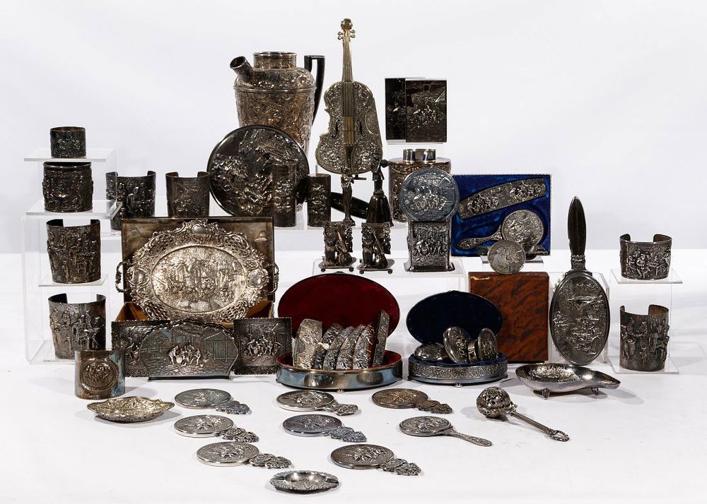 Lot 188: Silverplate Violin Object Assortment