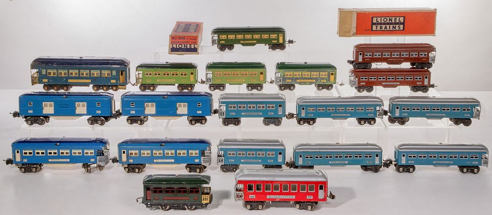 Lot 199: Lionel O-Gauge Model Train Car Assortment