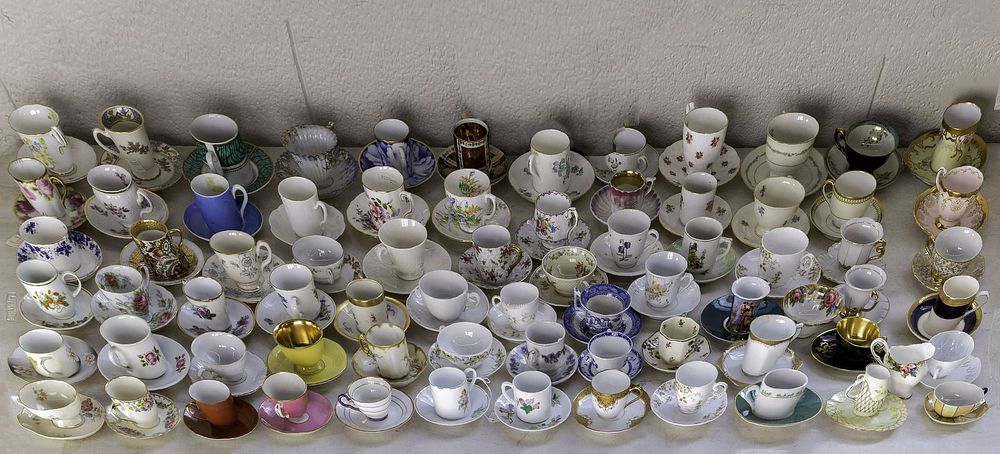 Lot 267: Porcelain Cup and Saucer Collection