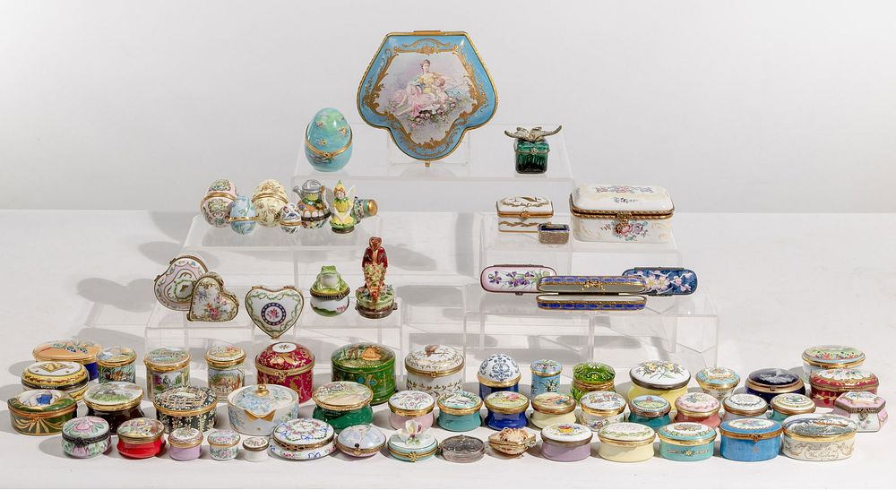 Lot 266: Sevres Porcelain and Limoges Enamel Trinket Box Assortment