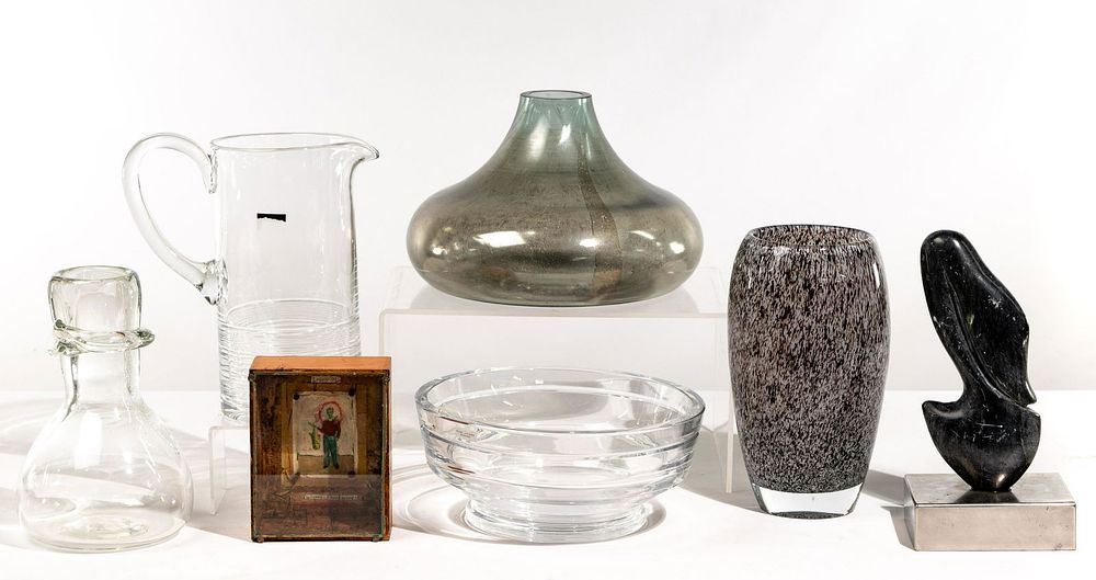 Lot 318: Crystal and Glass Assortment