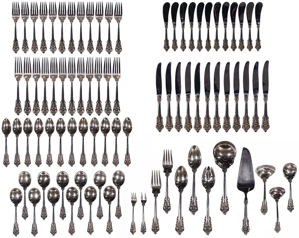 Lot 305: Wallace 'Grande Baroque' Sterling Silver Flatware Service