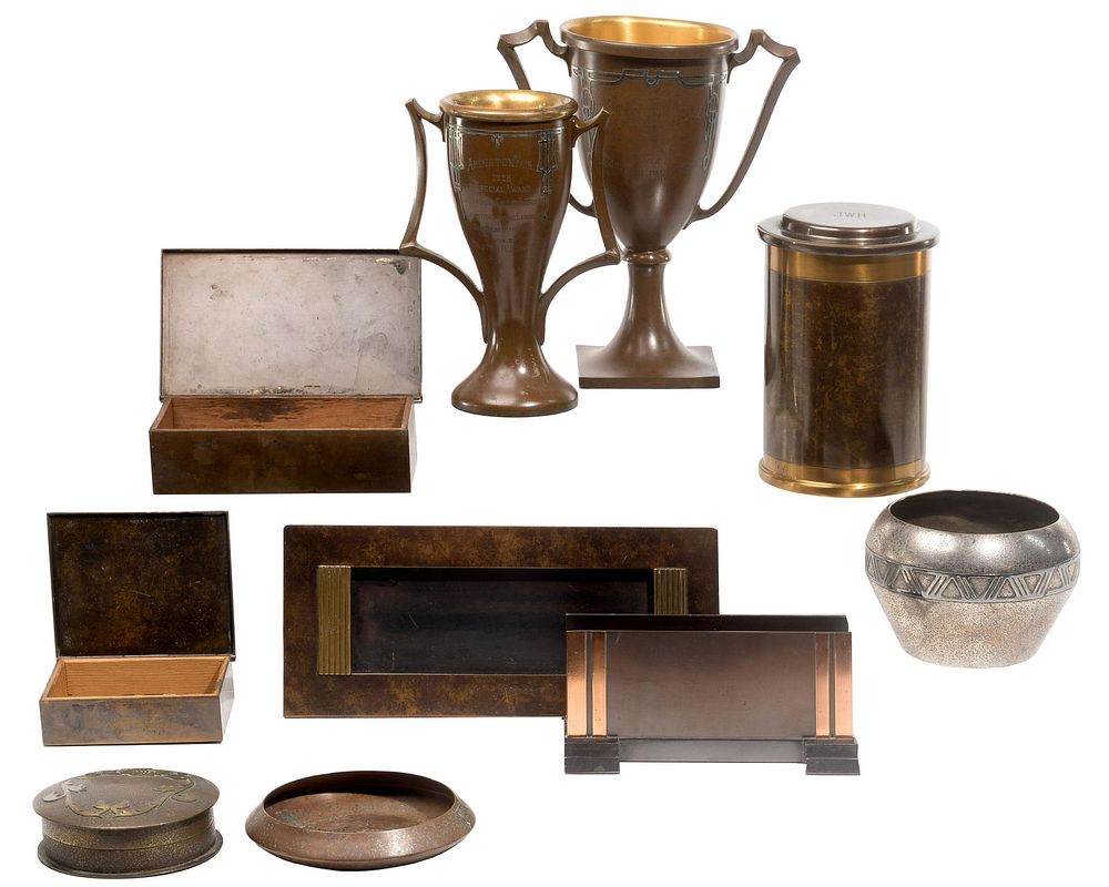 Lot 314: Silvercrest Metal Object Assortment