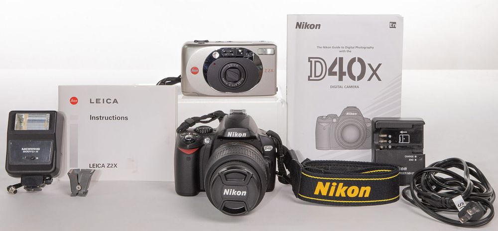 Lot 315: Leica and Nikon Camera Assortment