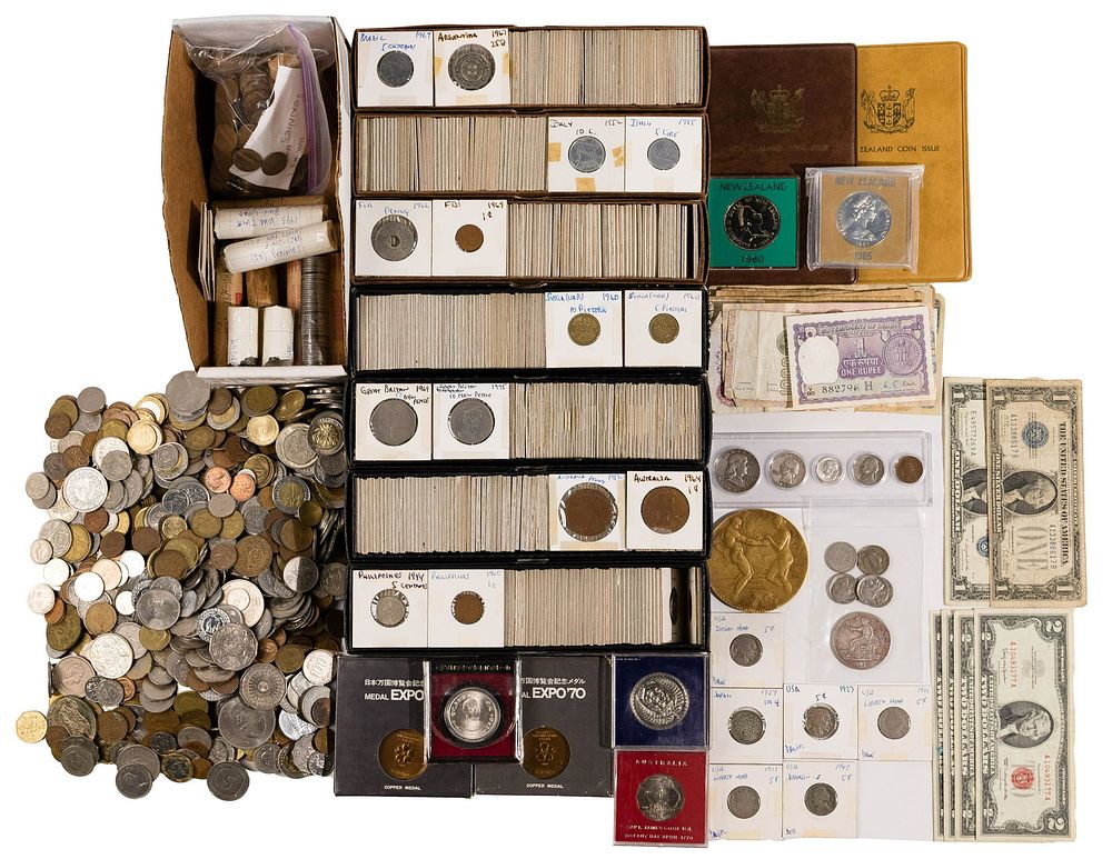 Lot 205: US and World Coin Assortment