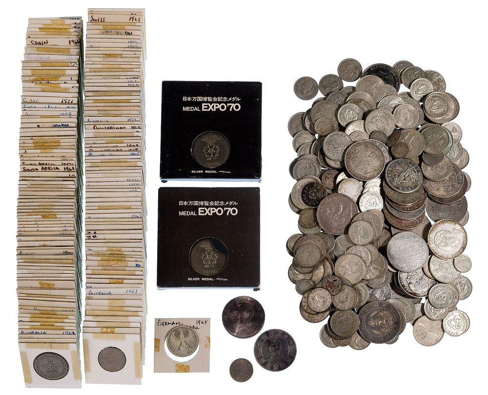 Lot 206: World: Coin Assortment