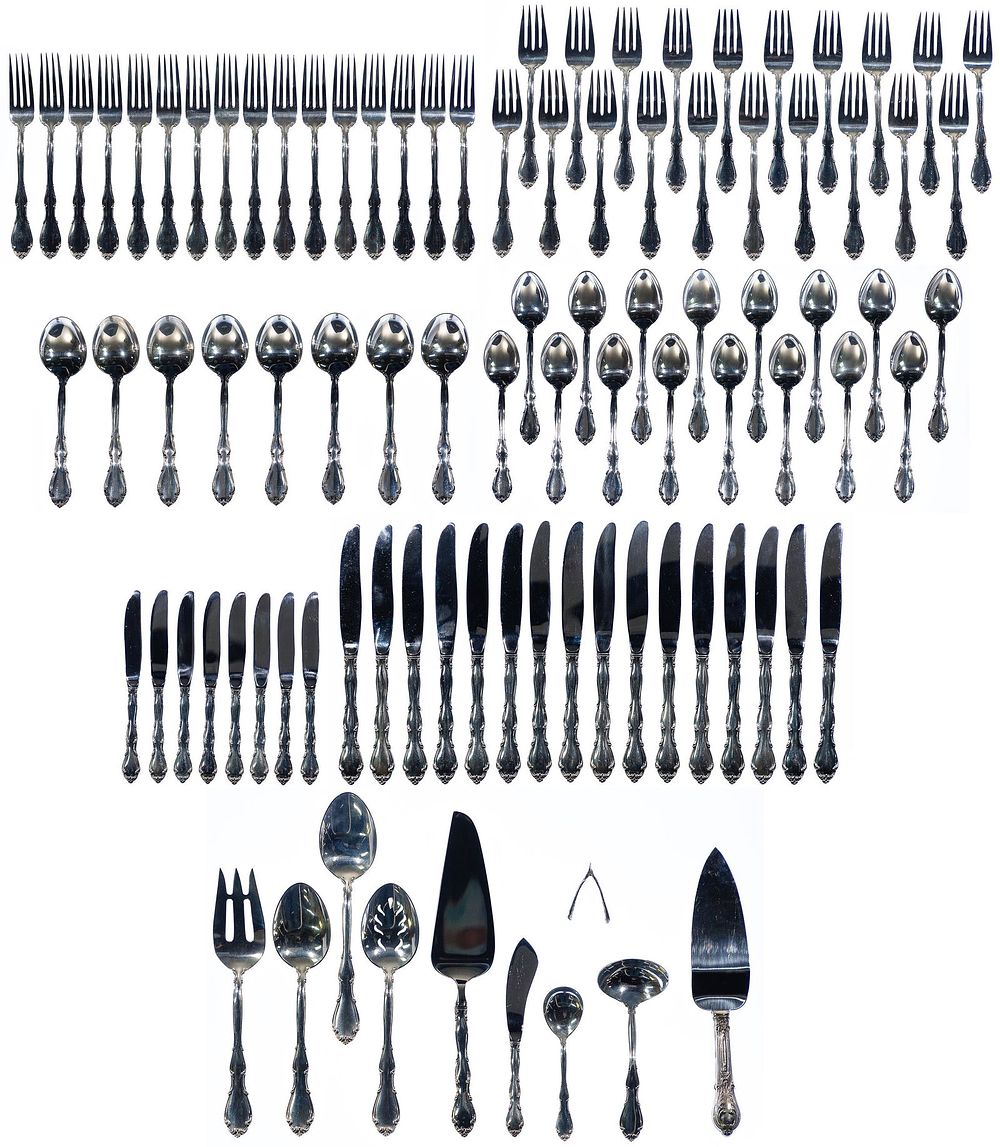 Lot 209: Towle 'Fontana' Sterling Silver Flatware Service