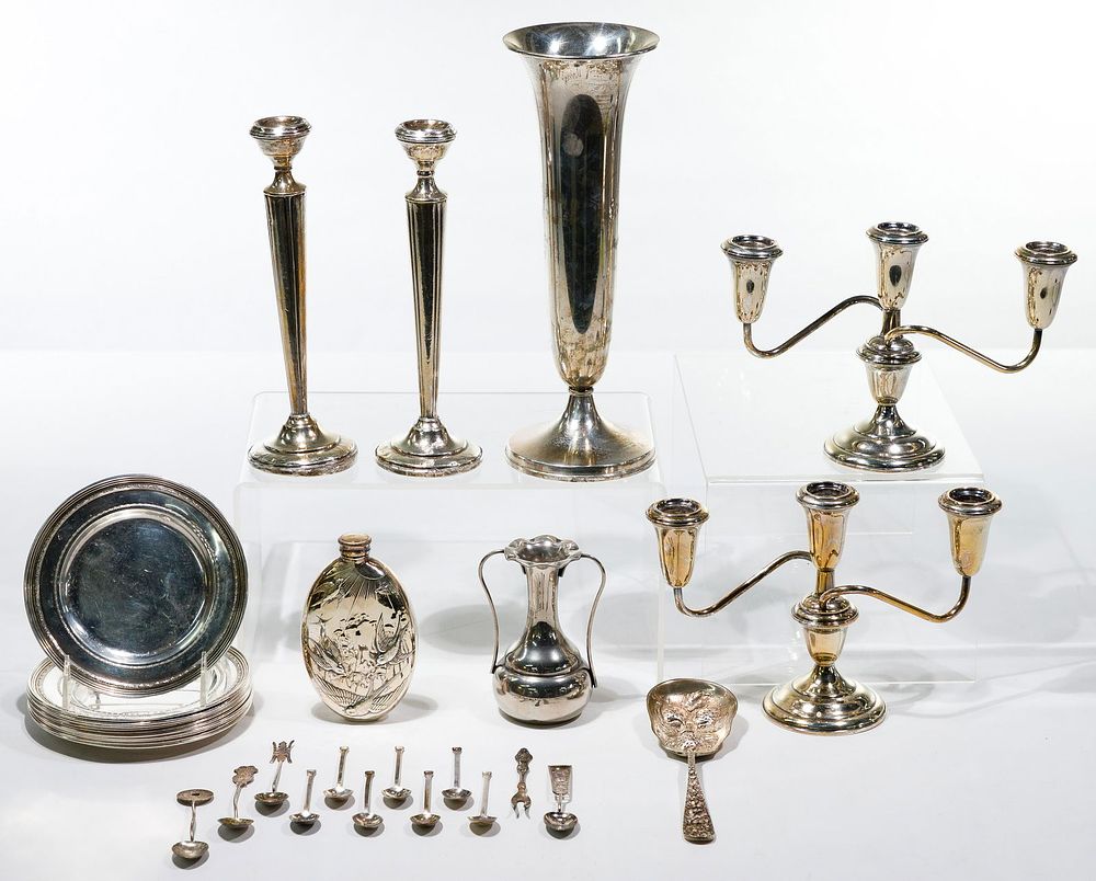 Lot 215: Sterling Silver Object Assortment