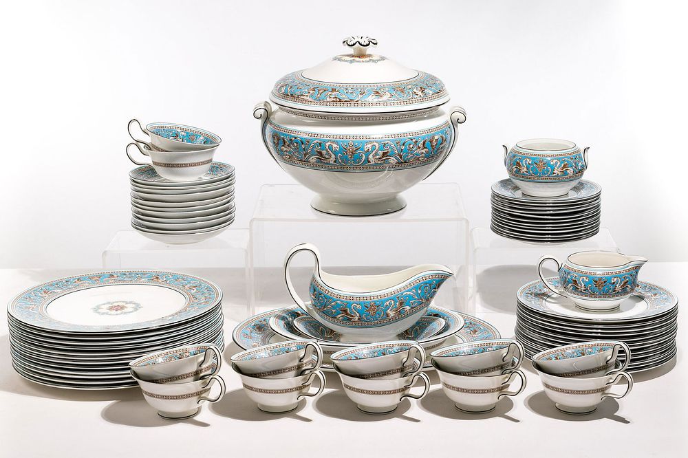 Lot 261: Wedgwood 'Florentine' Bone China Service