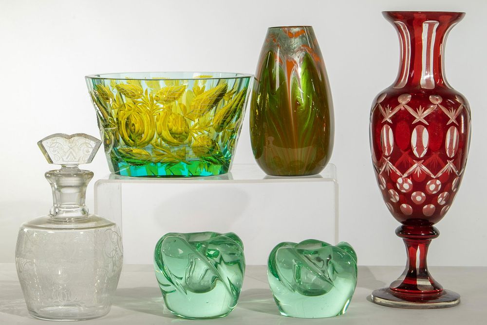 Lot 350: Glass Assortment
