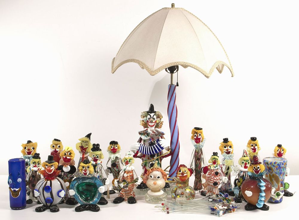 Lot 469: Art Glass Clown Figurine Assortment