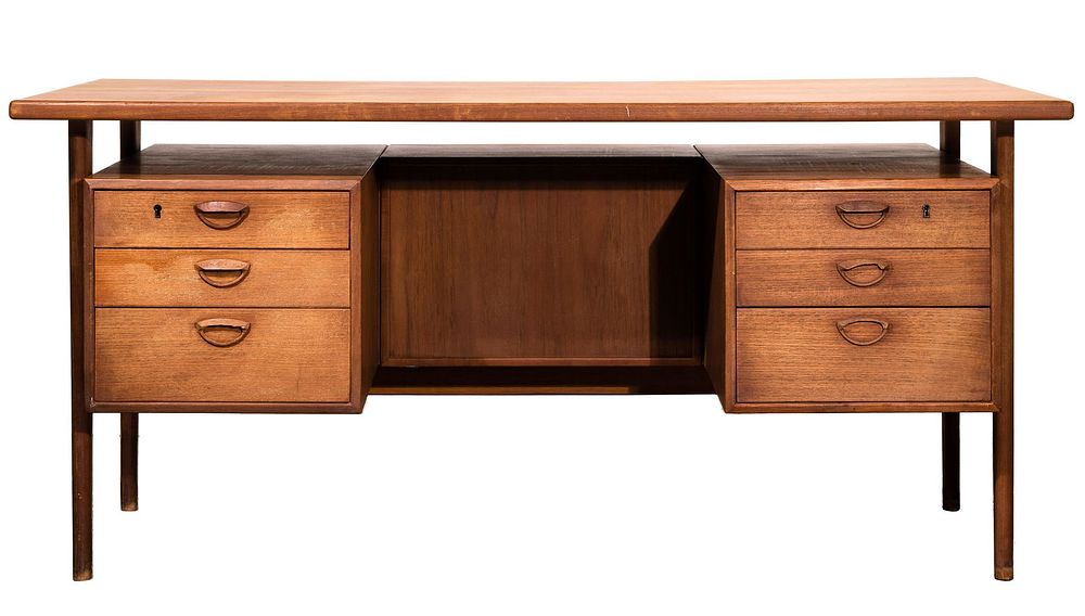 Lot 476: (Style of) Arne Vodder Danish Modern Teak Desk