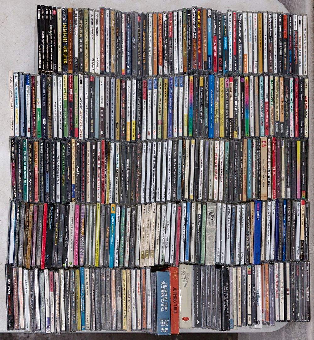 Lot 321: CD Assortment
