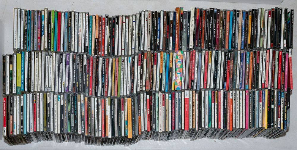Lot 322: CD Assortment