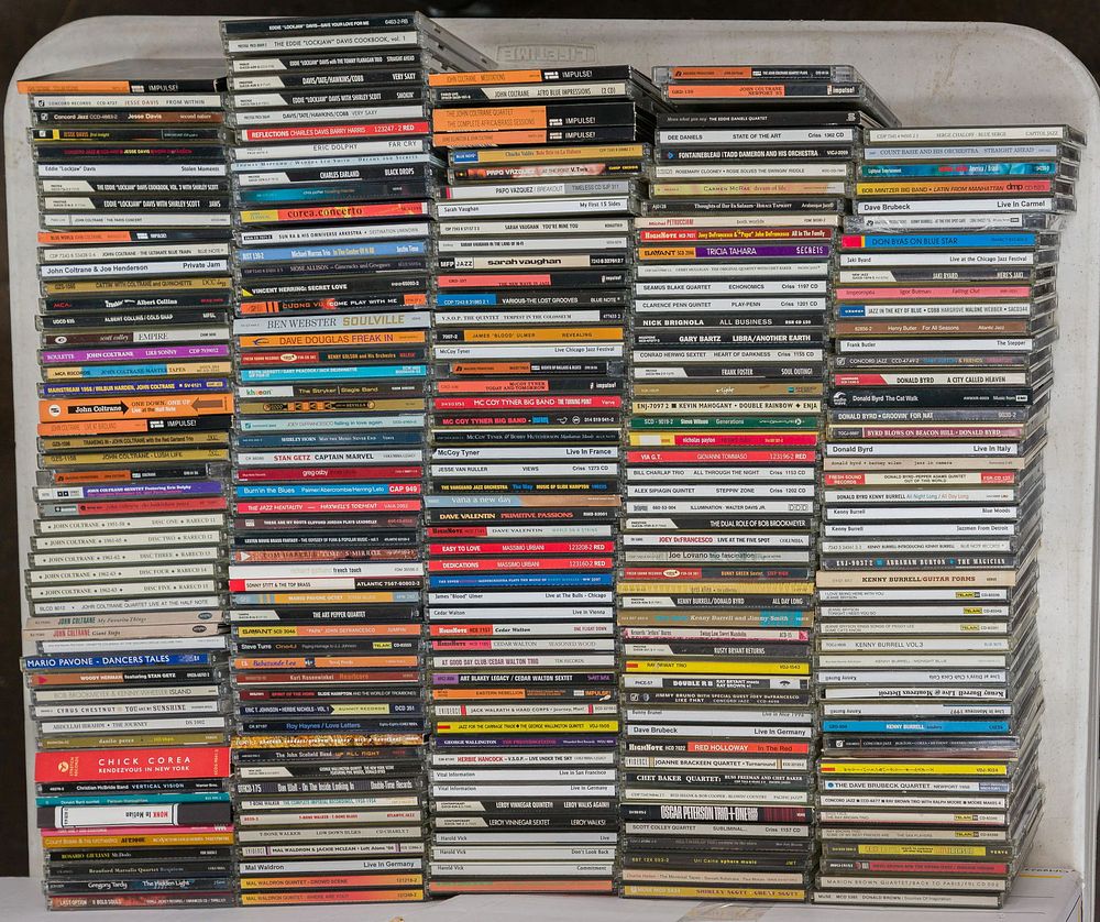 Lot 323: CD Assortment