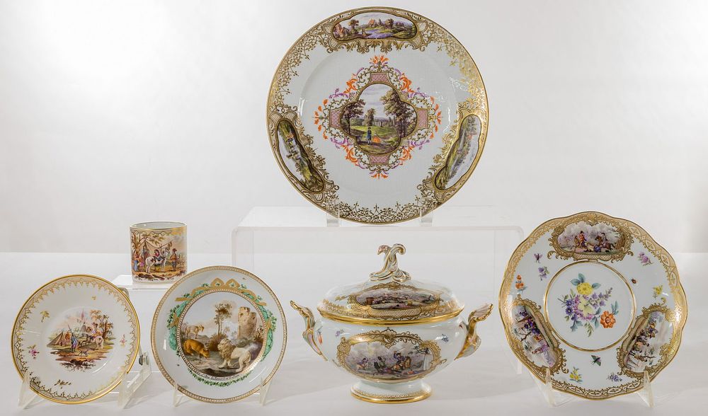 Lot 353: Meissen Porcelain Assortment