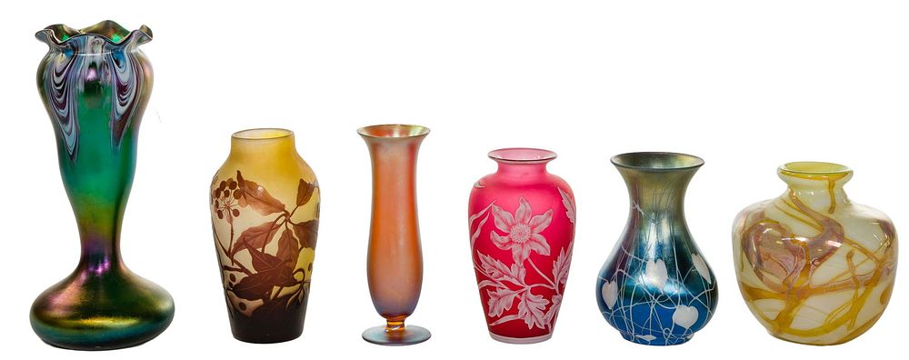 Lot 400: Art Glass Vase Collection