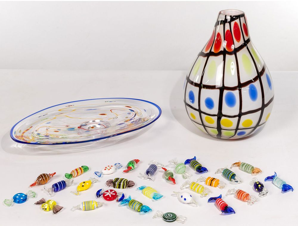 Lot 405: Murano Style Art Glass Assortment