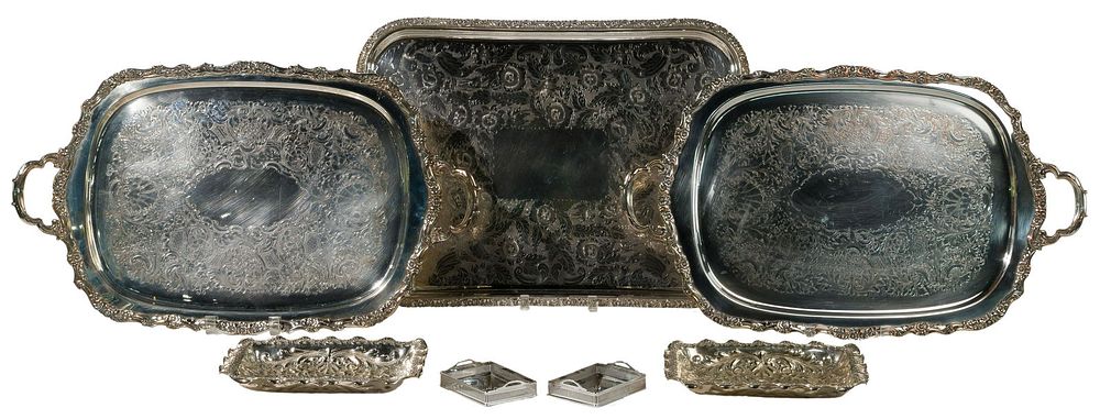 Lot 273: Silverplate Hollowware Assortment