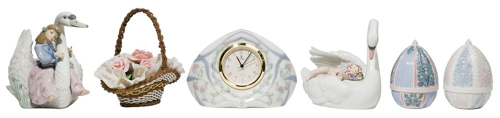 Lot 343: Lladro Figurine Assortment