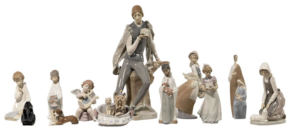 Lot 348: Lladro Figurine Assortment