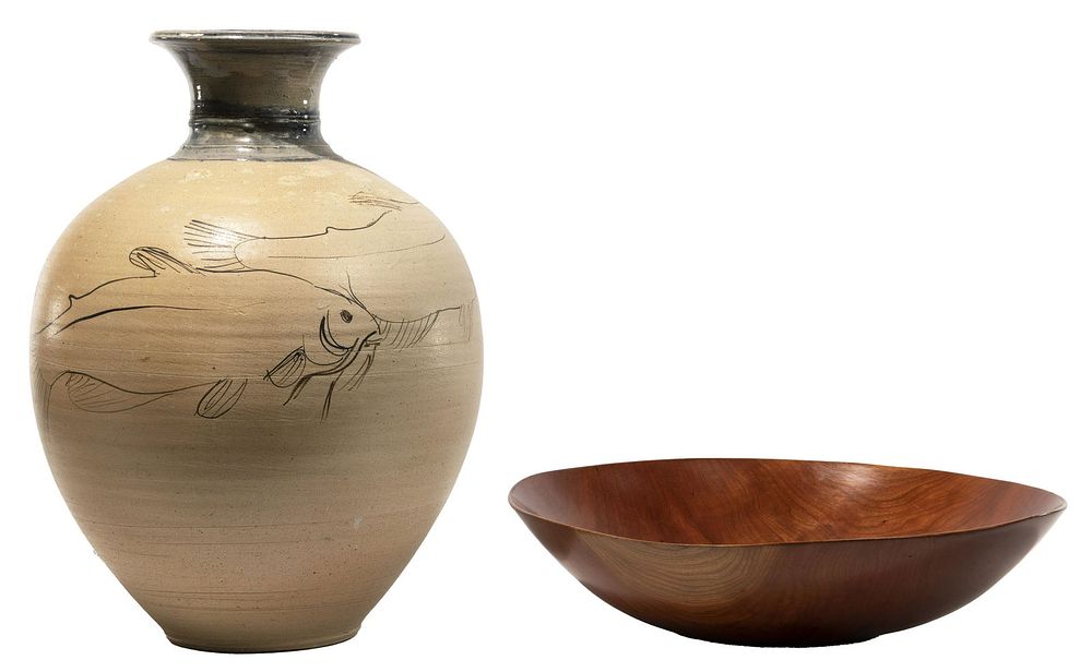 Lot 391: Decorative Objects