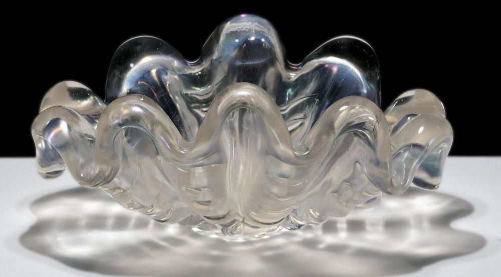 Lot 464: Ercole Barovier for Barovier & Toso 'Grosse Costolature' Art Glass Clam Shell Bowl