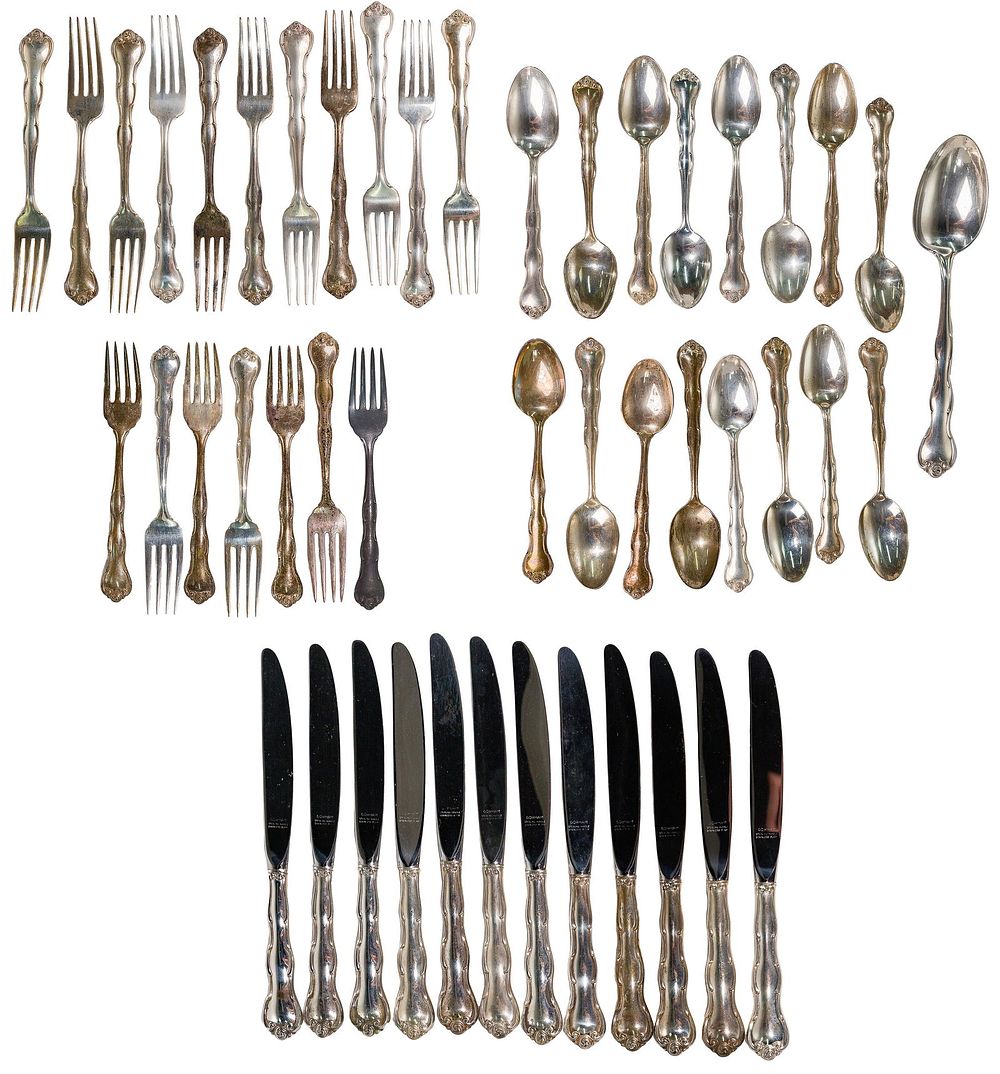Lot 358: Gorham 'Rondo' Sterling Silver Flatware
