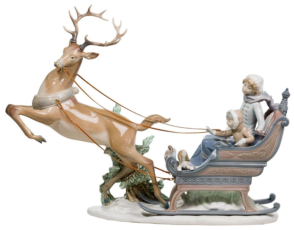 Lot 393: Lladro #1429 'Winter Wonderland' Figurine