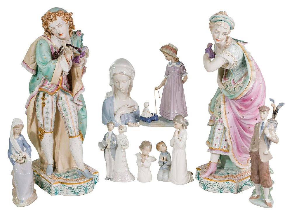 Lot 403: Lladro Figurine Assortment