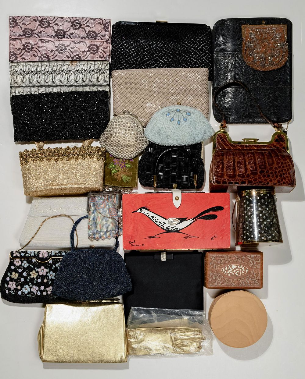 Lot 440: Purse Assortment